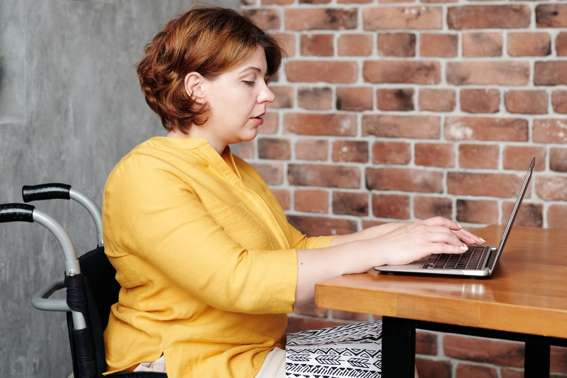 Disability and the Digital Divide - DigiComPass